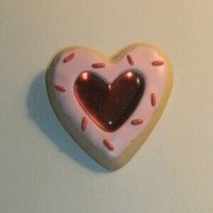 Collectible Hallmark Pin Brooch Valentines Heart Sugar Cookie Red & Pink 1993